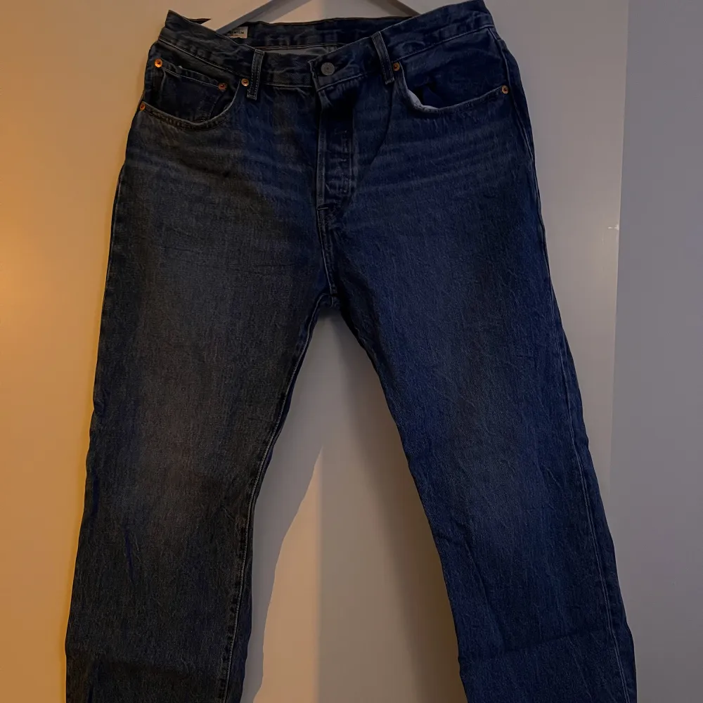 Använda 2 gånger denna sommar, inte min stil så därför säljer jag dem! Nypris 1249. Jeans & Byxor.