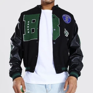 Varsity jacka  - I fint skick. Helt slutsåld. (Är från herravdelningen)