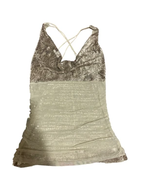 Festlinne - Guldigt linne med paljetter. Jätte fin men några paljetter har gått av (se bild 3). Står inte storlek men skulle gissa på s-m