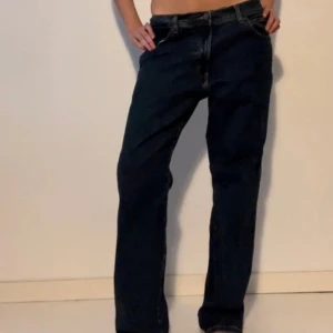 Vintage Wrangler Jeans - •Vintage wrangler jeans i super bra skick.  •Orginal pris 900kr  