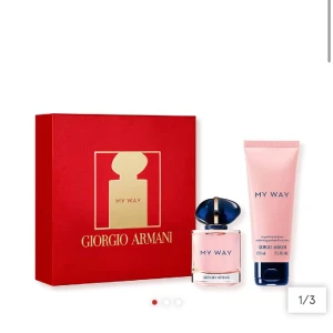 My way parfym  - Säljer dessa nästan helt oanvända parfum + body lotion my way armani! 30 ml & 75 ml, nypris ca 1000🎀 pris går att diskutera vid snabb affär 