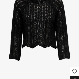 Stickad tröja  - Säljer dena skit snygga stickade tröja från Only eftersom den inte har kommit till användning💓💓💓 Nypris: 299kr💓 Storlek M men passar även S och L