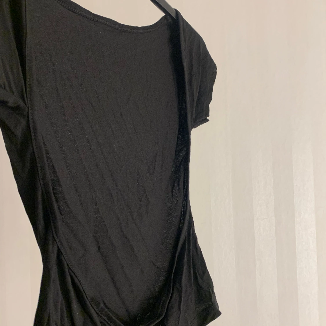 Svart backless tröja - 91