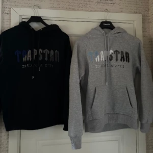 Trapstar hoodie 2 stycken - Säljer 2 trapstar hoodies. Skick 10/10 Storlek S i båda. 800kr för båda.