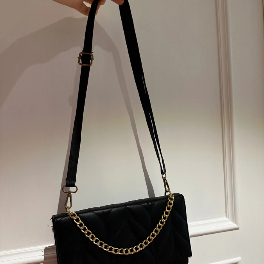 Väska med kedja - 91