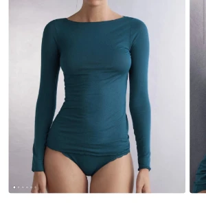 Intimissimi cashmere tröja  - Helt ny utan tecken på använding. Den är för liten för mig då kan jag inte ta bild på 😊