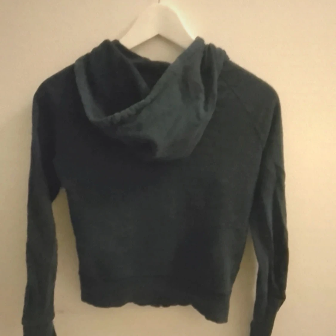 Mörkblå Hoodie 34 - 90