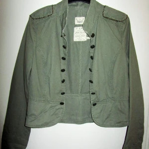 River Island / vintage / Retro/ toppskick Stl 38 - Superfint skick!  Inköpt för ca 18-20år tillbaka , knappt använd 