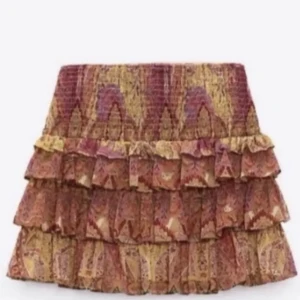 Zara kjol  - Säljer min zara kjol