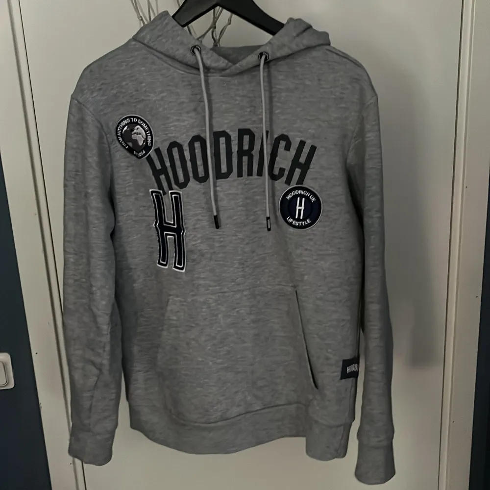 En hoorich hoodie som är använd unjuför två gånger. Hoodies.