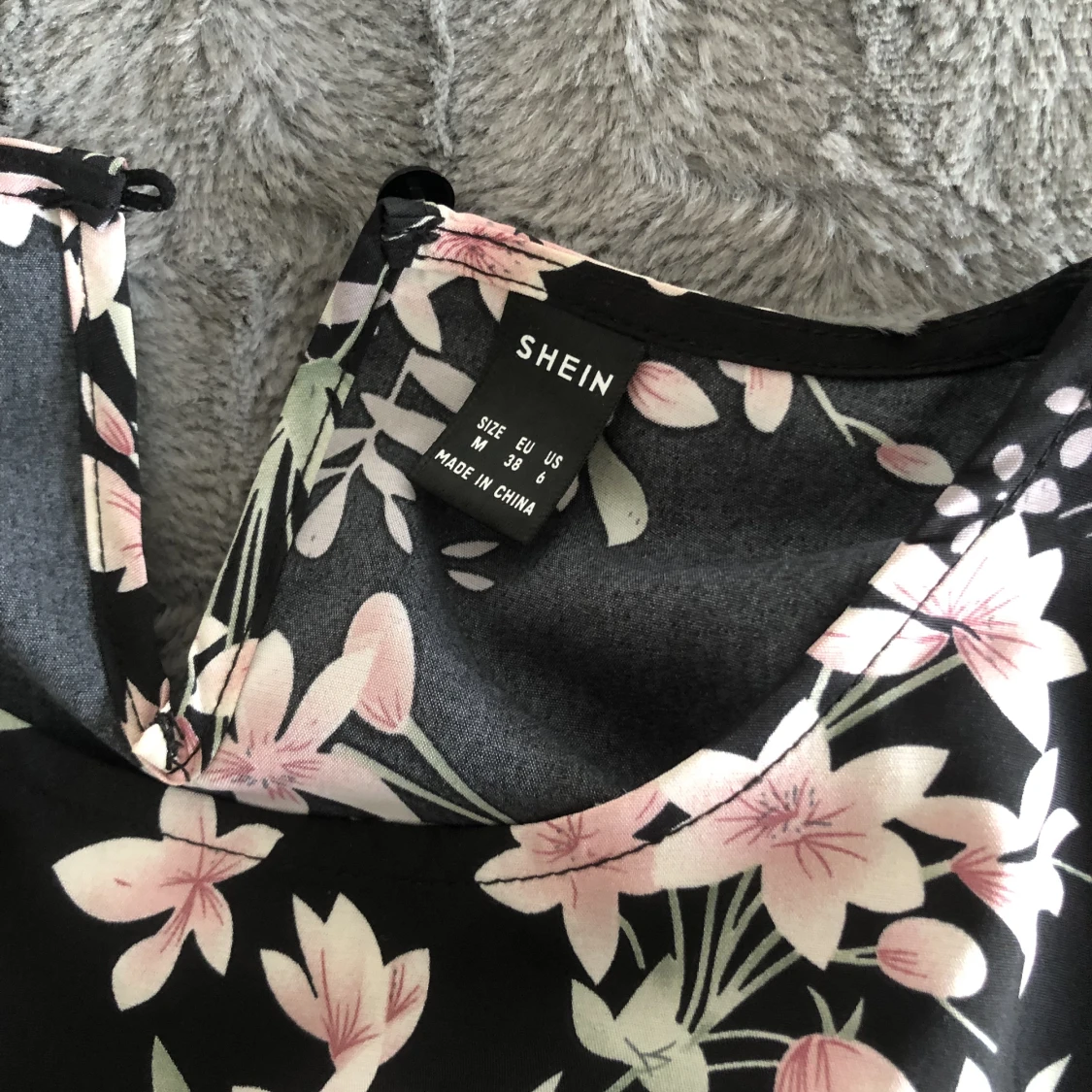 Blommig klänning  - 91