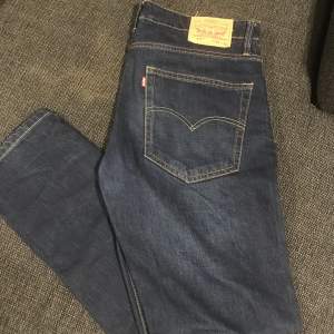 Väldigt fin Levis jeans 34/32. 