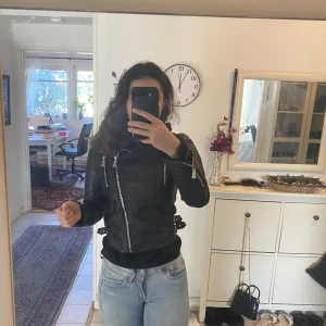 Skinnjacka - Väldigt bra skick.