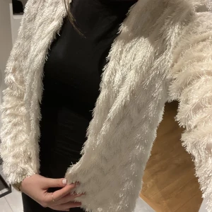 Kofta - Festlig kofta i stl S, dock känns den mer som en Xs❤️