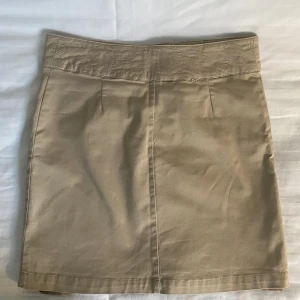 Y2k kjol - Jättesöt chino-kjol från 2000-talet. Pris kan diskuteras💗