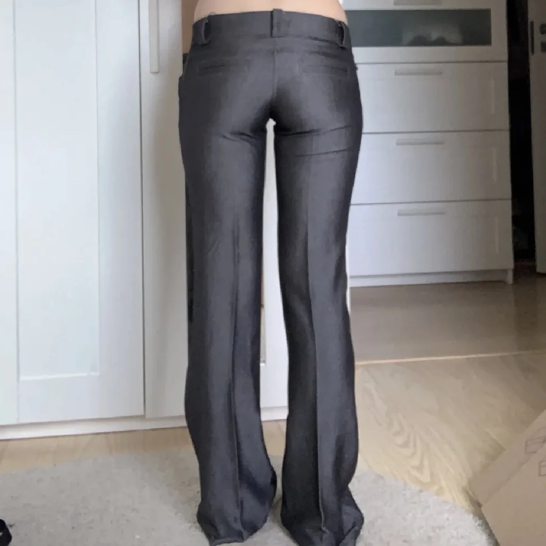 Lågmidjade kostymbyxor