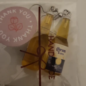 Corona Extra örhängen  - Jättefina örhängen som är egengjorda! 