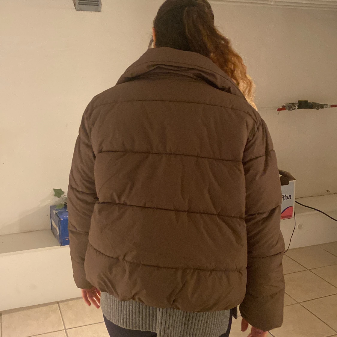 Brun vinterjacka oanvänd  - 91