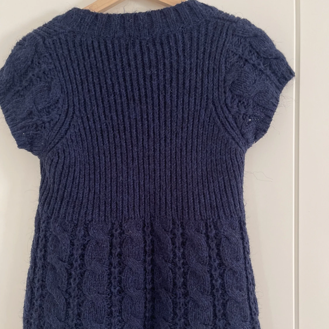 Stickad t-shirt  - 90