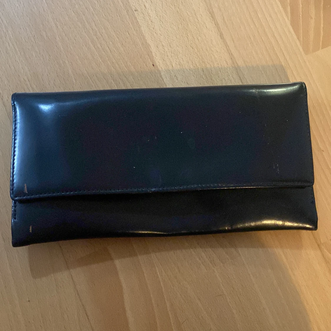 Svart clutch