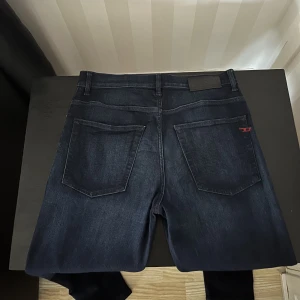 Diesel Jeans - Diesel jeans storlek 30/34