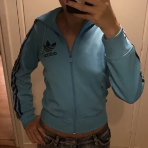 Adidas kofta - Adidas kofta i bra skick