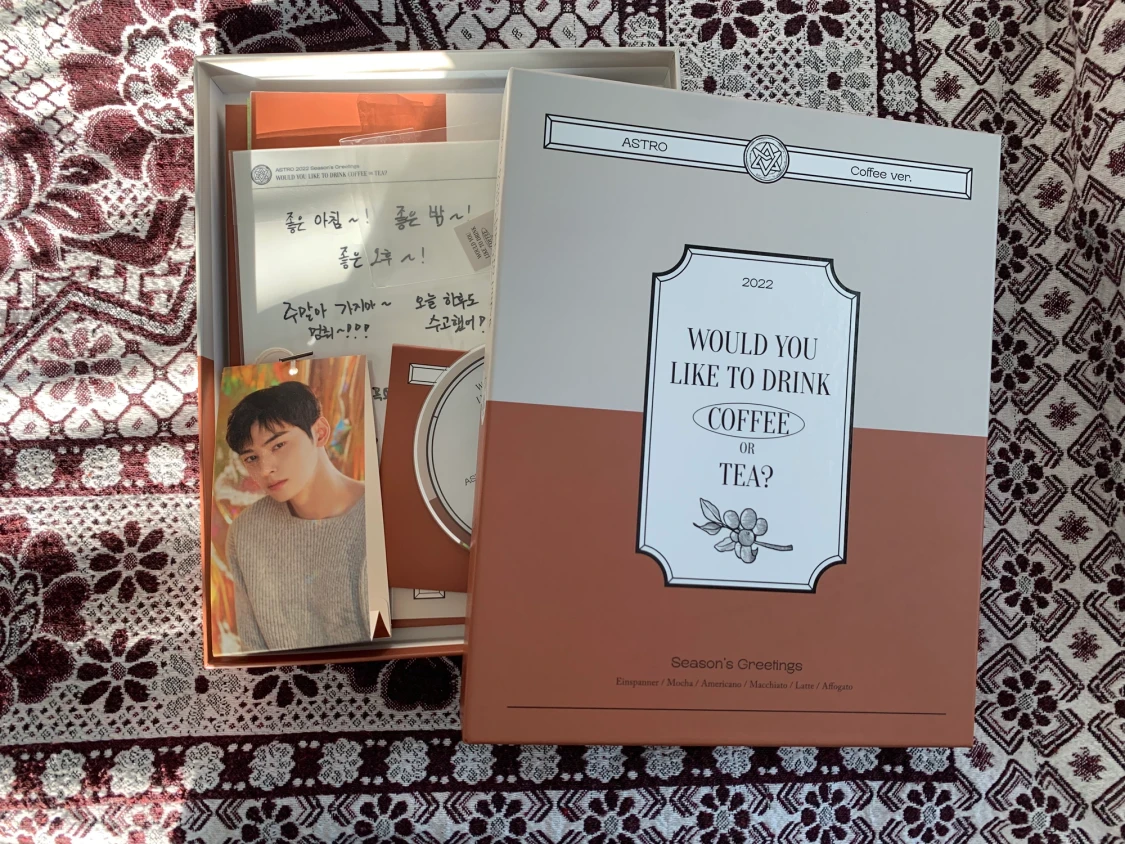 ASTRO OFFICIAL SEASON GREETINGS 2022