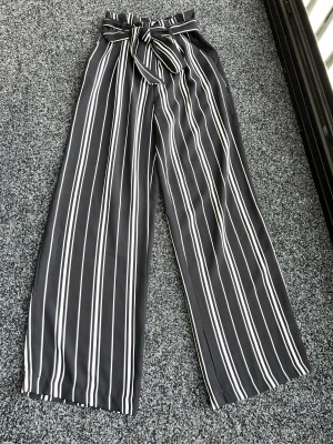 Kostym  - Kostym byxa randigt