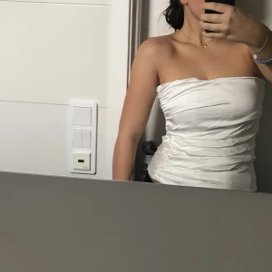 Skitsnygg korsett top - En jättefin korsett top som endas är använd fåtalet gånger! Har inga defekter! Är perfekt till mer festliga sammanhang men också till vardags💕💕