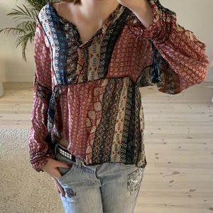 Vintage topp Spanien zara stil  - Supersnygg topp köpt i Spanien! Lik toppar från zara 💋