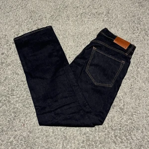 Cubus Jeans, Nyskick! - Ett par schyssta jeans från Cubus, aldrig använda! Modell: Regular och i storlek 31/32