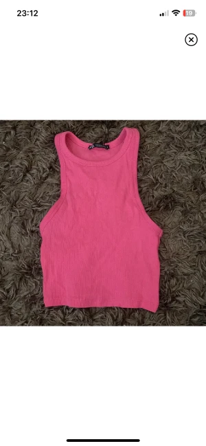 Linne zara - Säljer detta rosa linne från zara💕