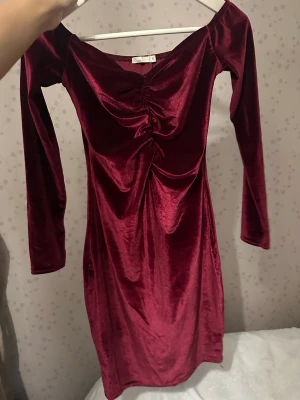 Fets klänning - Jätte söt ochk kort klänning använt en gång