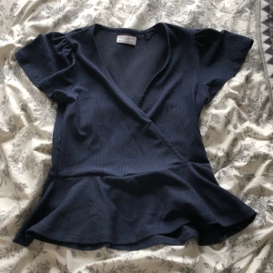 Topp - Den är använd ungefär 5 gånger,men är i bra skick