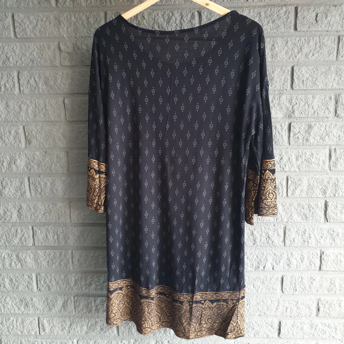 Tunika svart guld - 90