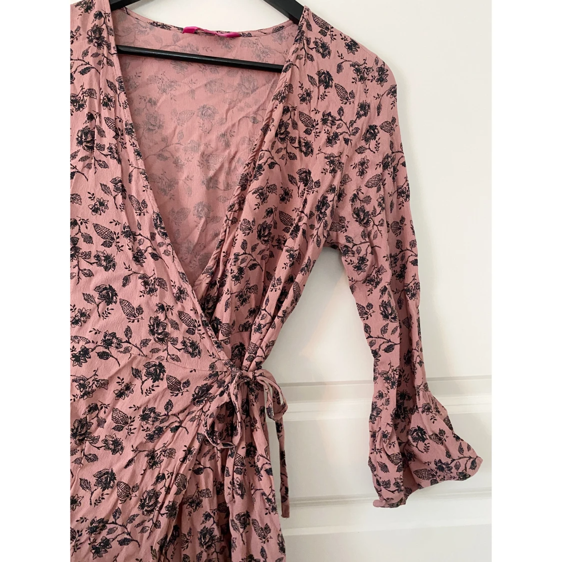 Klänning med fin passform ⏳ - 90