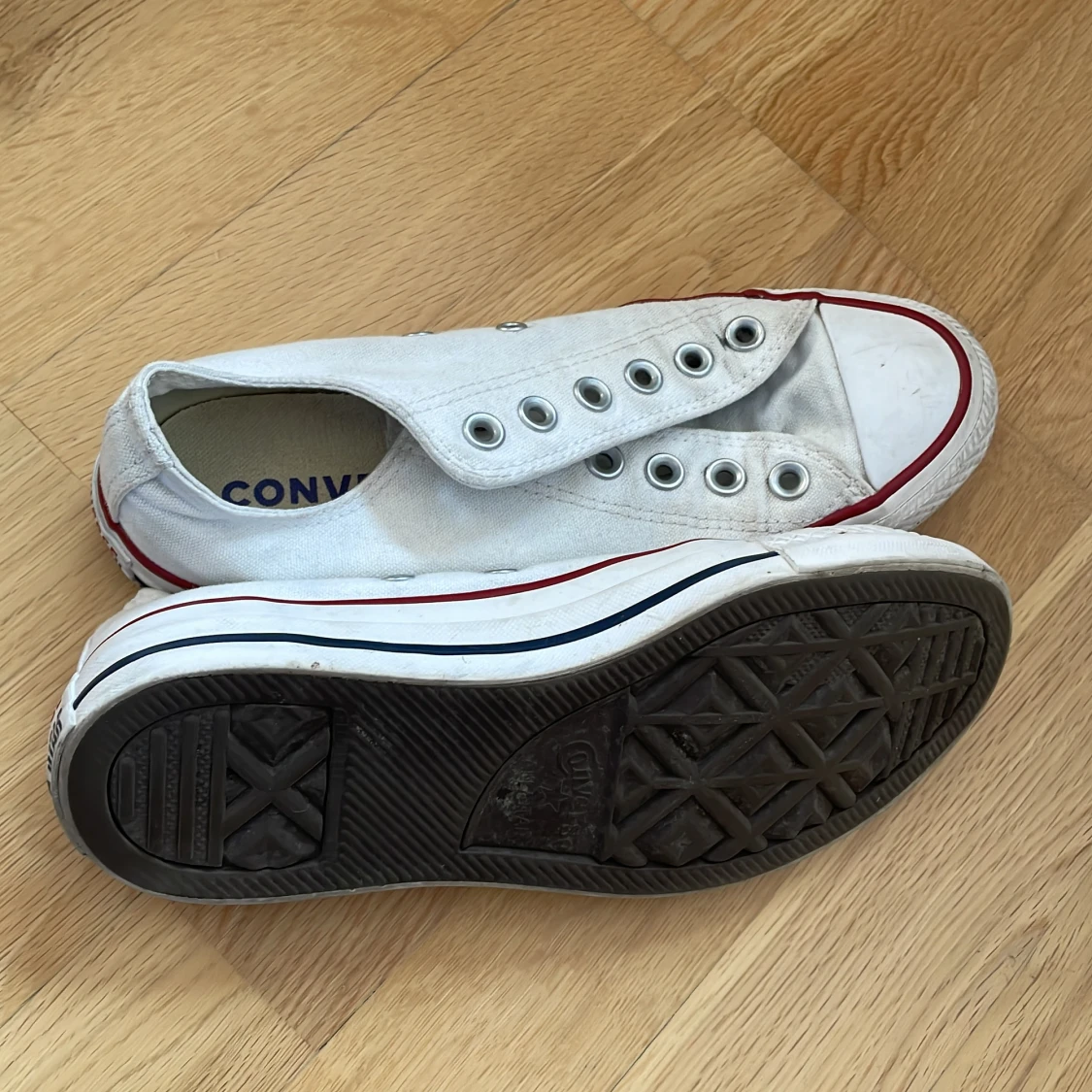 Låga Converse strlk 37