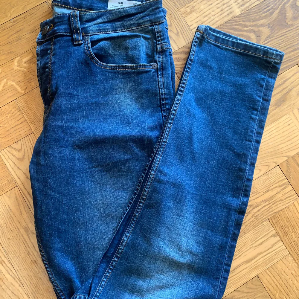 Only and sons jeans 34/34 slim fit  Blå  . Jeans & Byxor.