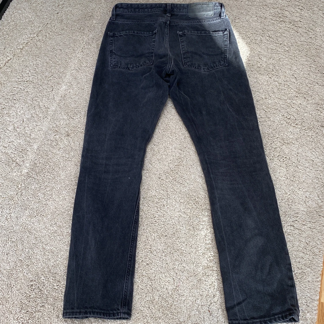 Svarta Jack and Jones jeans - 91