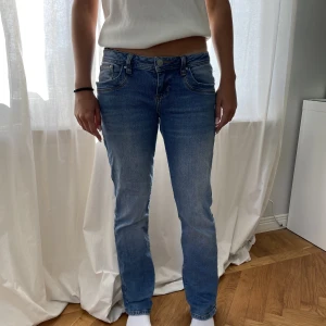 LTB JEANS - Svin snygga lågmidjade jeans från LTB som inte kommer till användning stl 36-38 passar mig som är 170cm