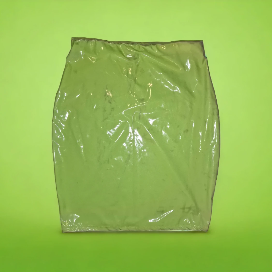 Limegrön minikjol i lack / lackkjol från NLY ONE