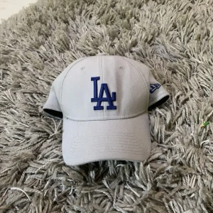 La keps - Står ej för frakten har inte anvetden.