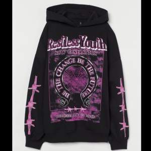 Restless youth hoddie i bra skick! Passar xs-m