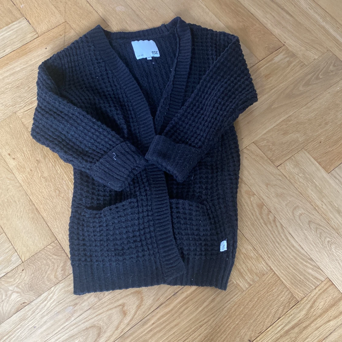 Svart stickad tröja för barn  - 91