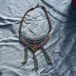 100 - Indisk halsband från namaste