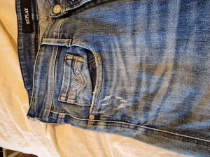 Replay jeans - Reaplay jeans modelltyp skinny.