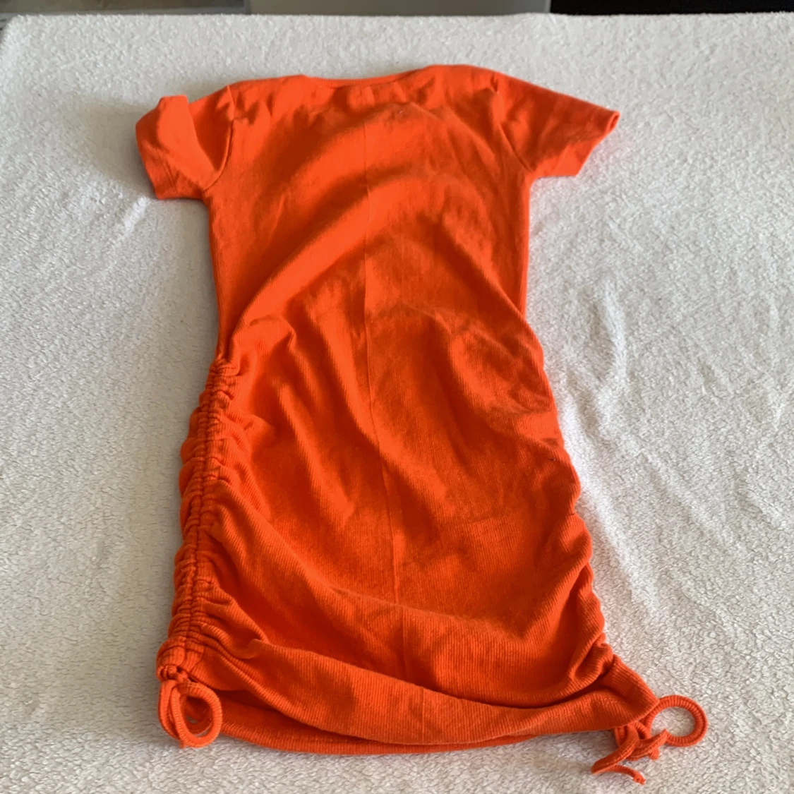 Neon orange dress - 90