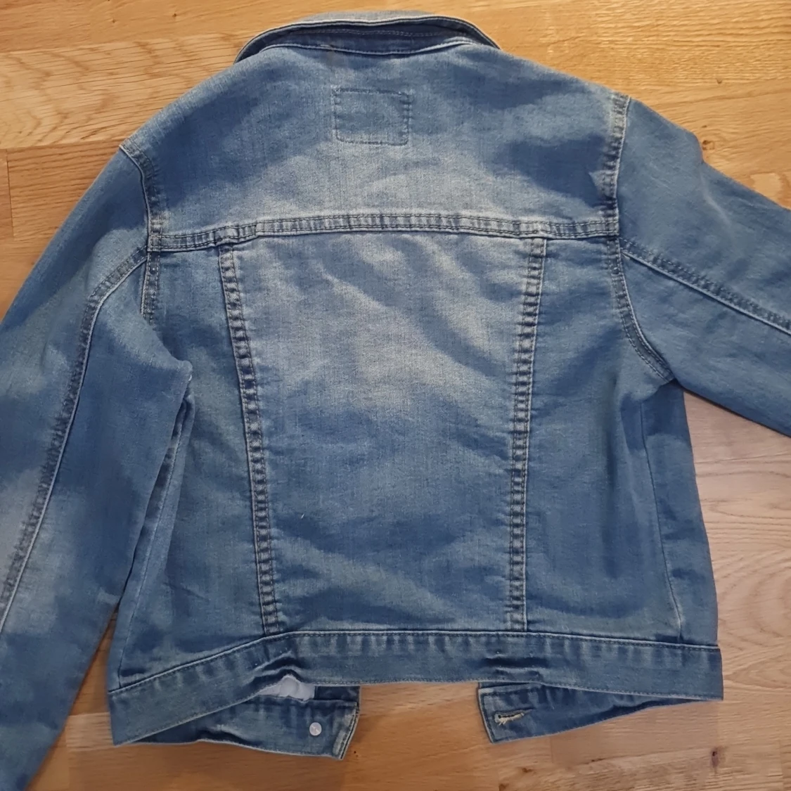 Blå trendig jeansjacka - 91