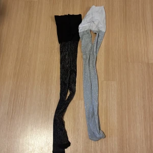 Glittriga strumpbyxor - Inga tecken på användning. Väldigt stretchig 