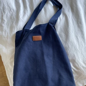 Tygväska  - Tygväska, perfekt för skola t ex 